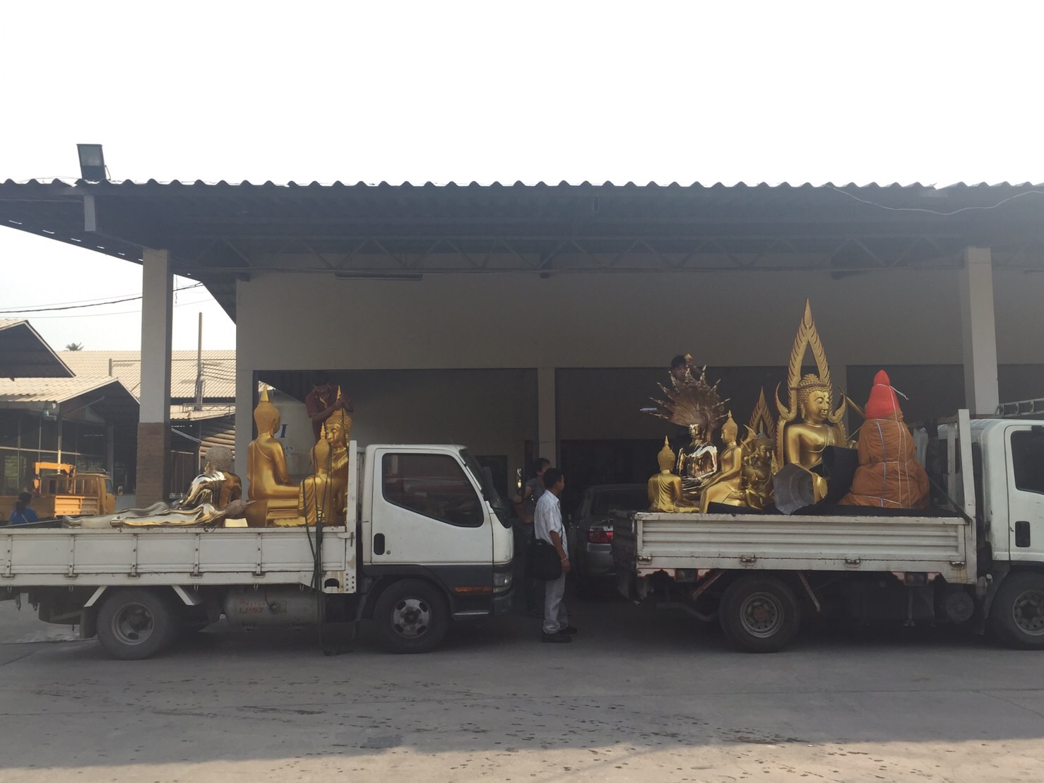 เยี่ยมชมโรงงาน